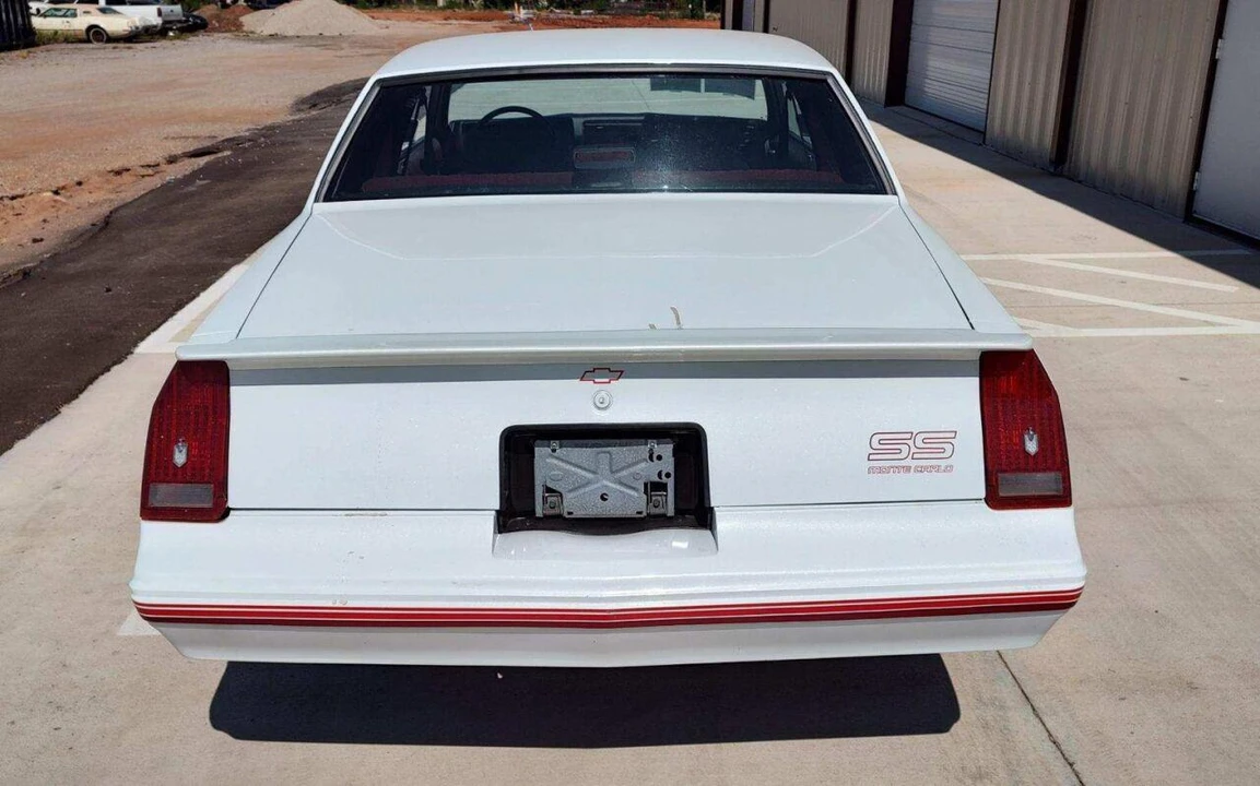 1987 Chevrolet Monte Carlo 4th Gen - Image 23 of 31