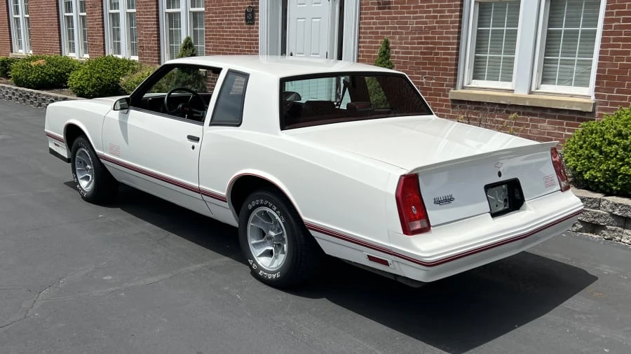 1987 Chevrolet Monte Carlo 4th Gen - Image 3 of 10