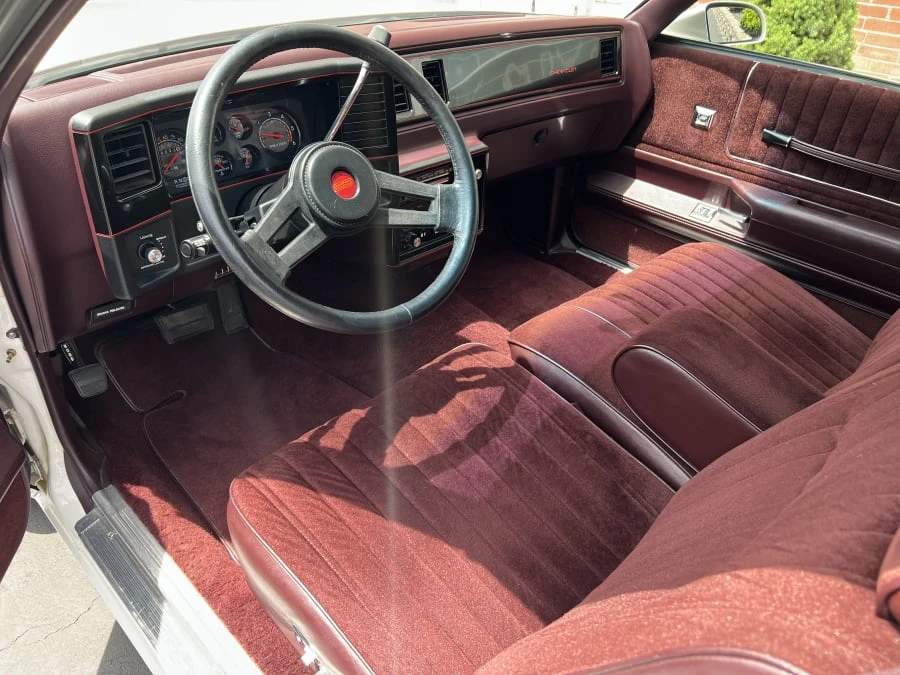 1987 Chevrolet Monte Carlo 4th Gen - Image 5 of 10