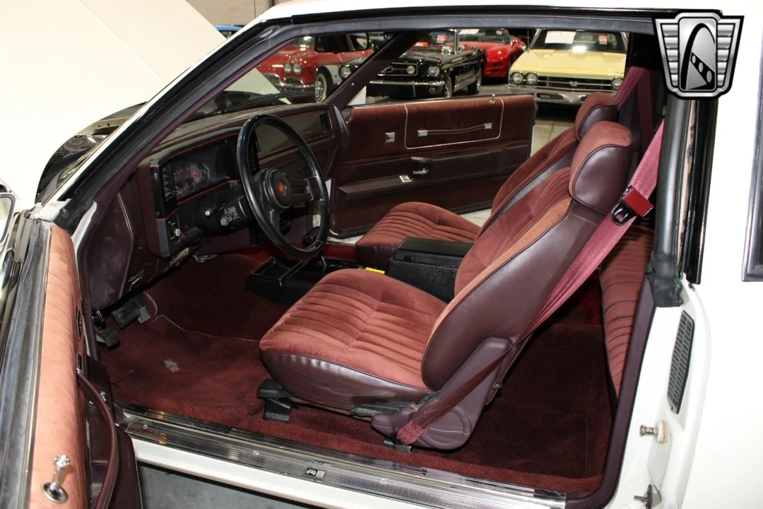 1987 Chevrolet Monte Carlo 4th Gen - Image 8 of 12