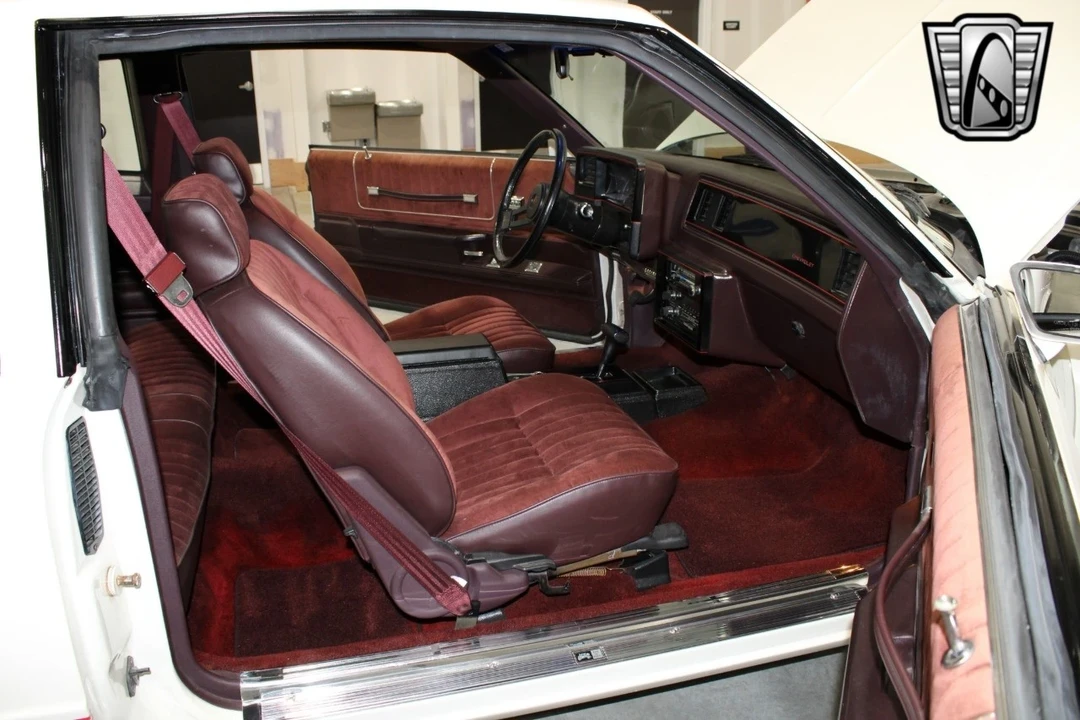 1987 Chevrolet Monte Carlo 4th Gen - Image 9 of 12