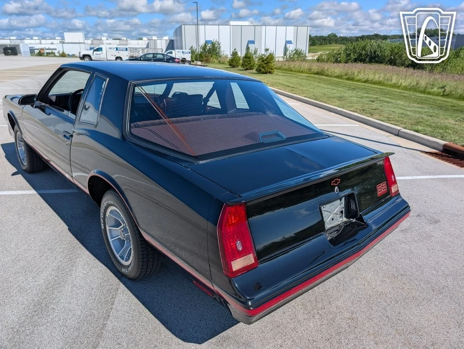 1987 Chevrolet Monte Carlo 4th Gen - Image 10 of 12