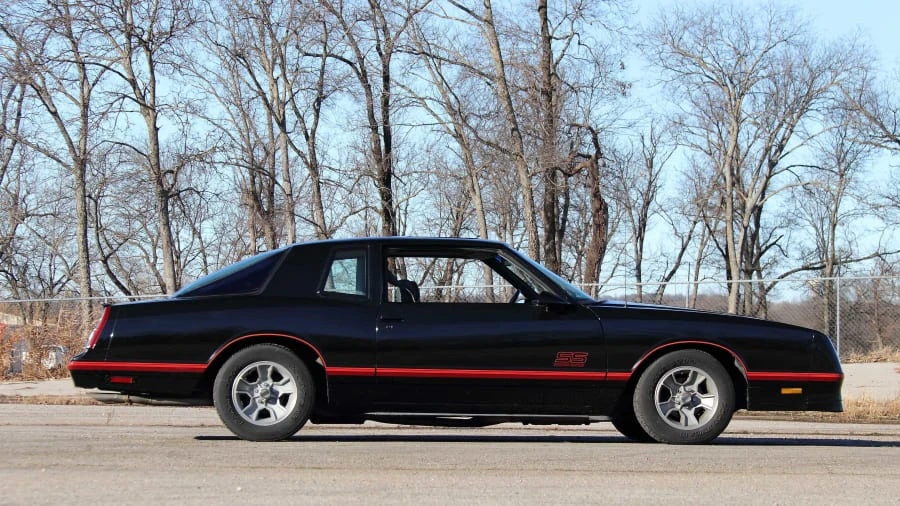 1987 Chevrolet Monte Carlo 4th Gen - Image 2 of 12