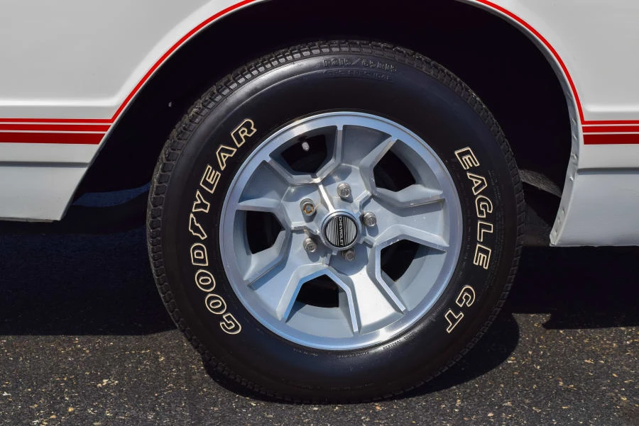 1987 Chevrolet Monte Carlo 4th Gen - Image 7 of 7