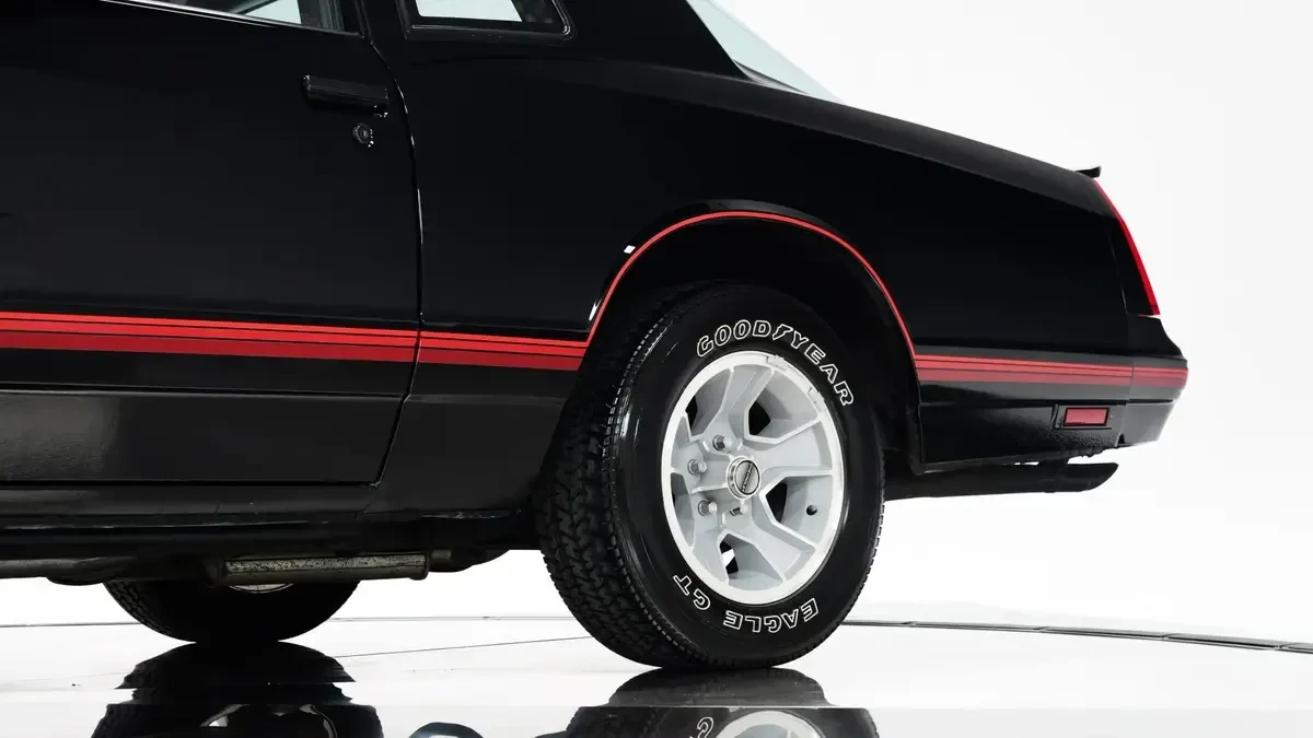1987 Chevrolet Monte Carlo 4th Gen - Image 19 of 31