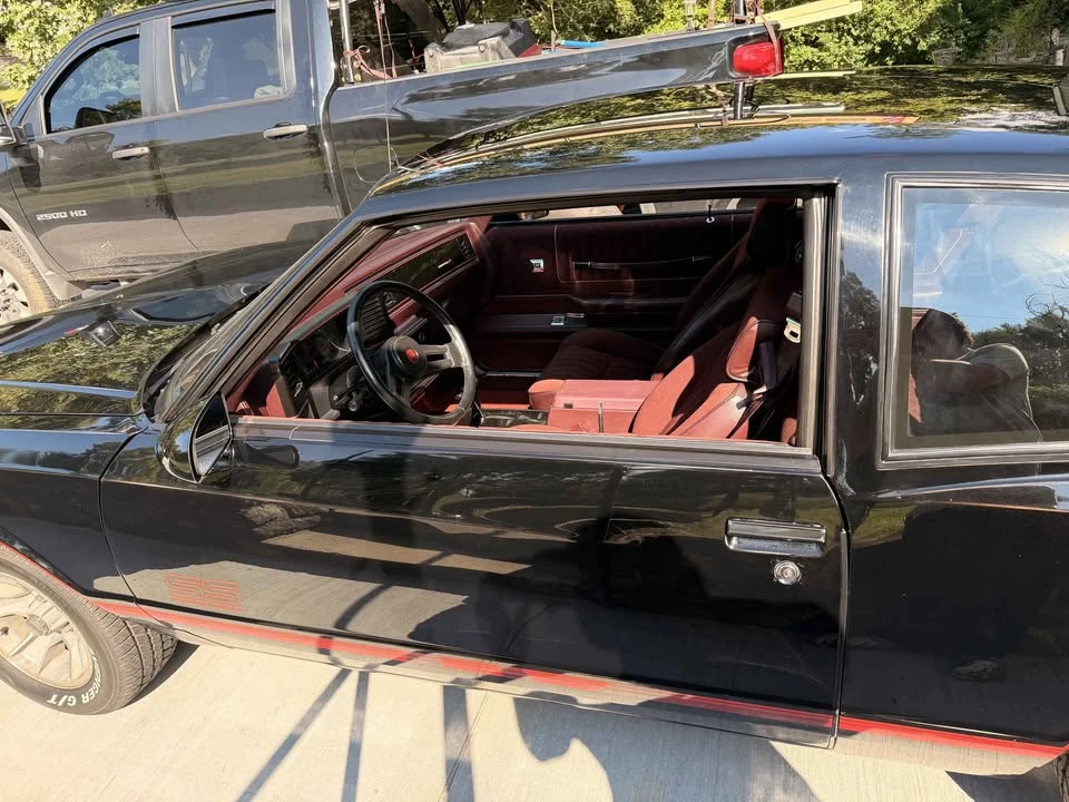 1987 Chevrolet Monte Carlo 4th Gen - Image 10 of 12