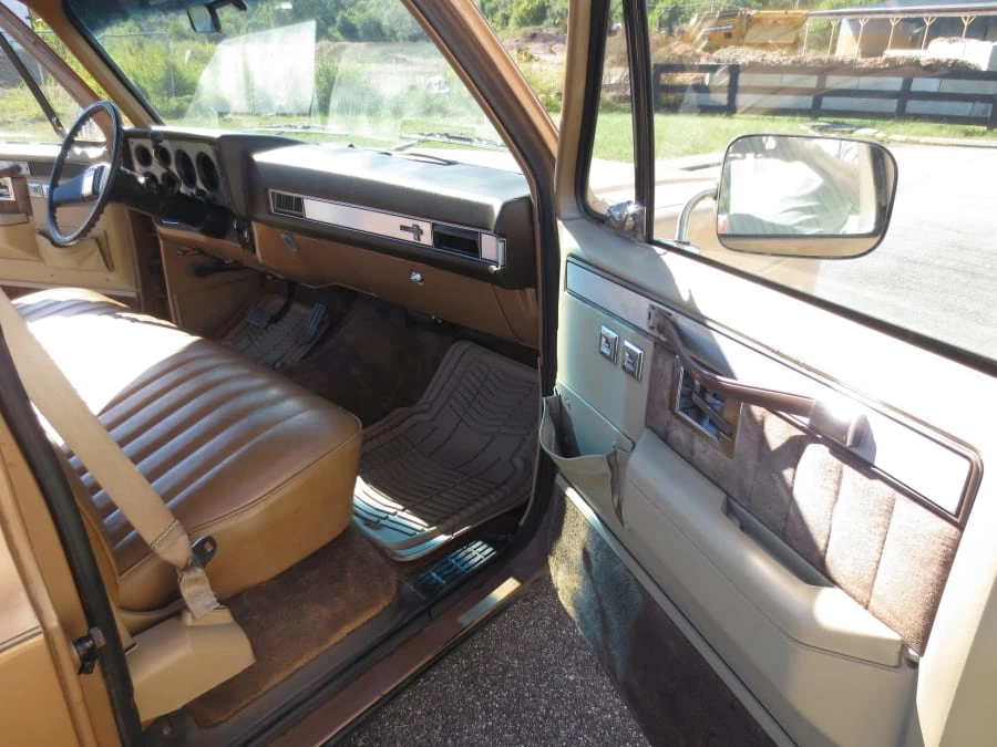 1987 Chevrolet C/K 3rd Gen - Image 6 of 11