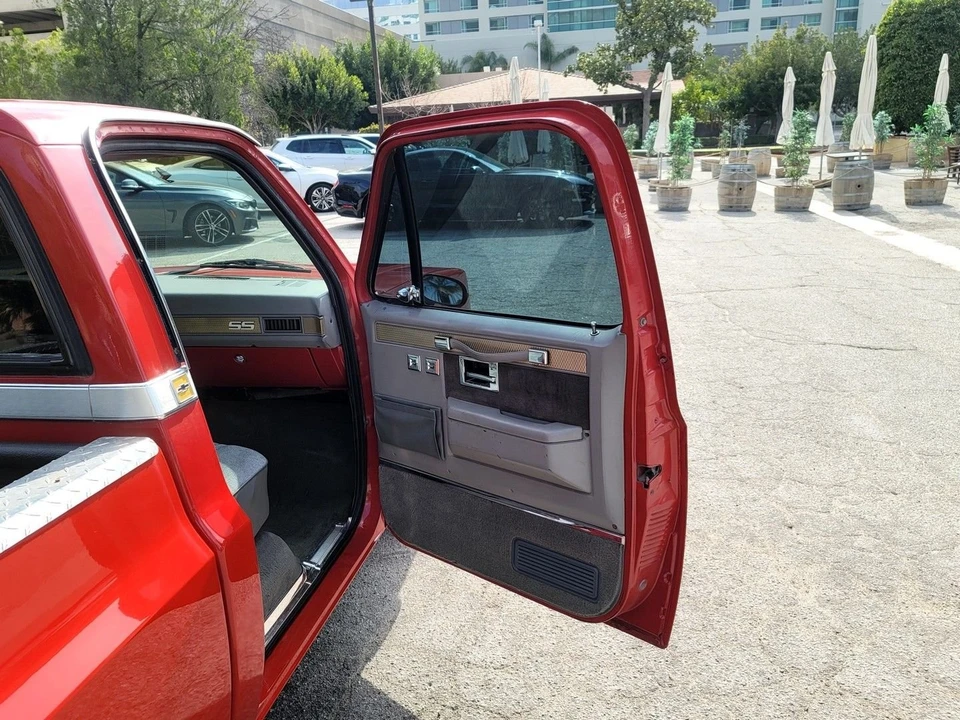 1987 Chevrolet C/K 3rd Gen - Image 16 of 24