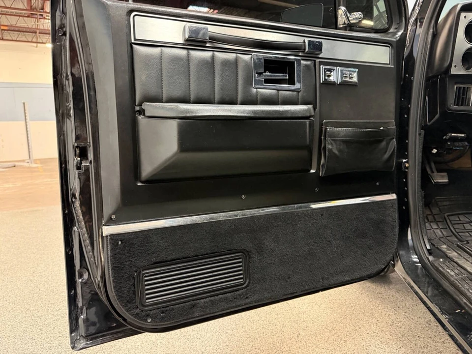 1987 Chevrolet C/K 3rd Gen - Image 23 of 31