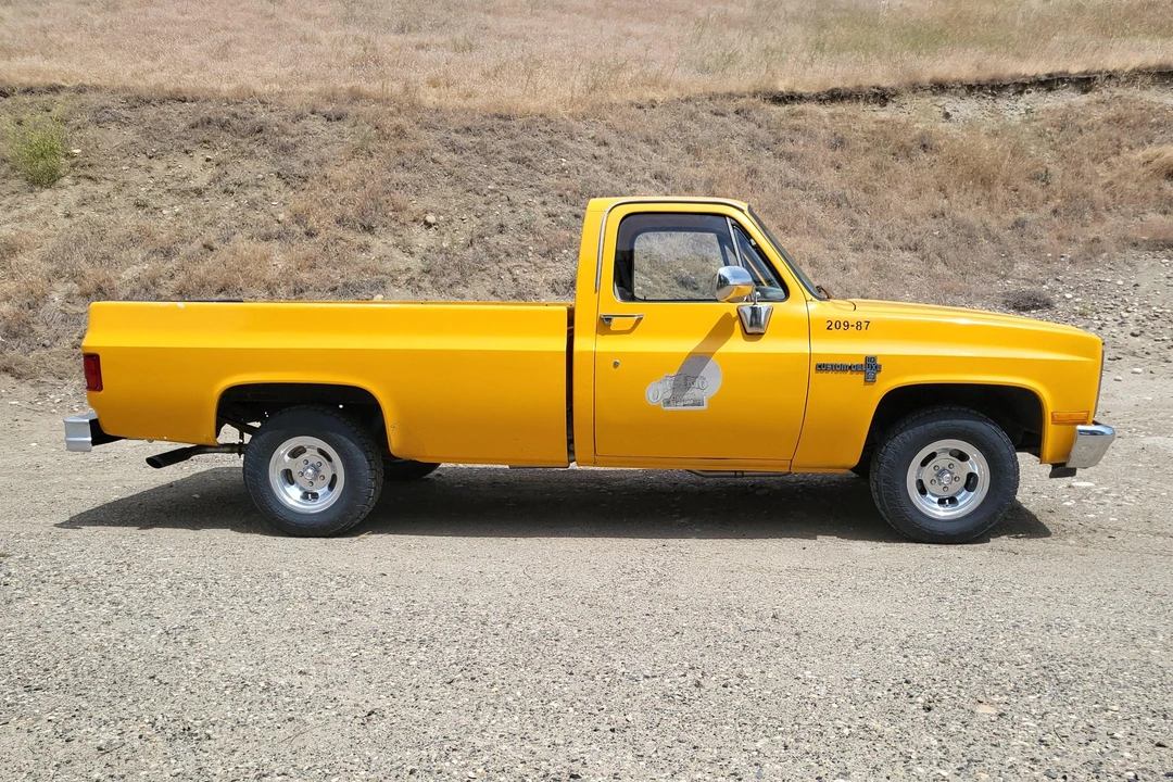 1987 Chevrolet C/K 3rd Gen - Image 4 of 31