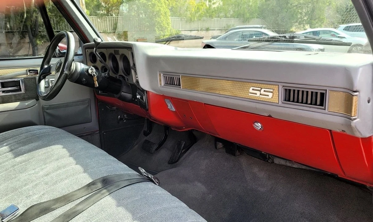 1987 Chevrolet C/K 3rd Gen - Image 13 of 24