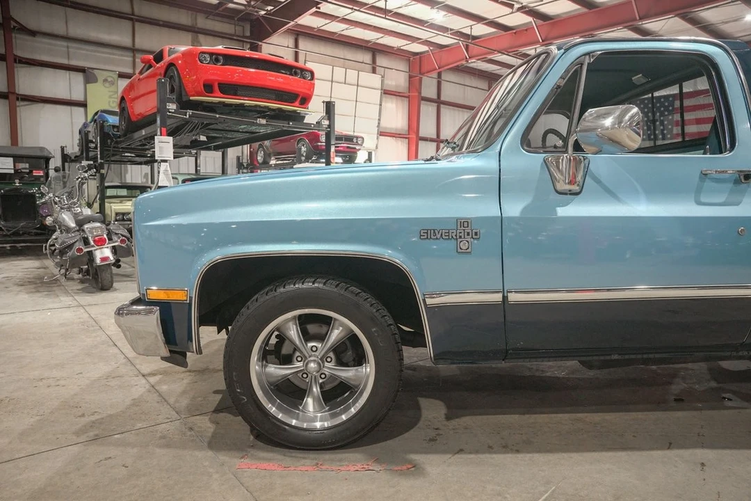 1987 Chevrolet C/K 3rd Gen - Image 3 of 31