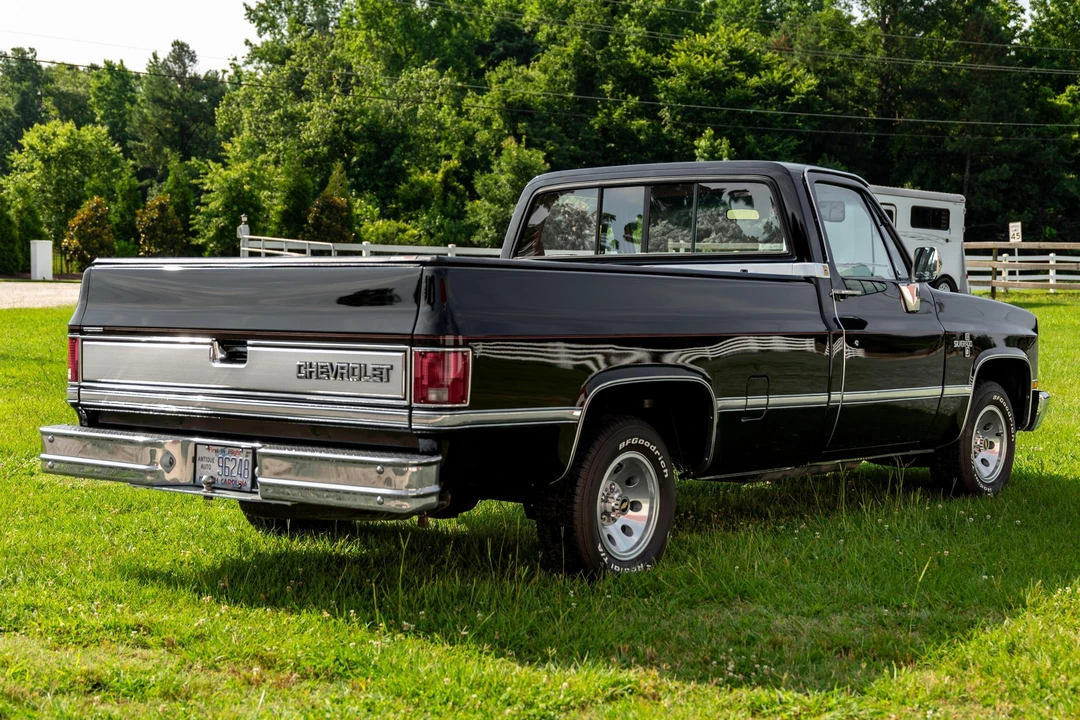 1987 Chevrolet C/K 3rd Gen - Image 4 of 31