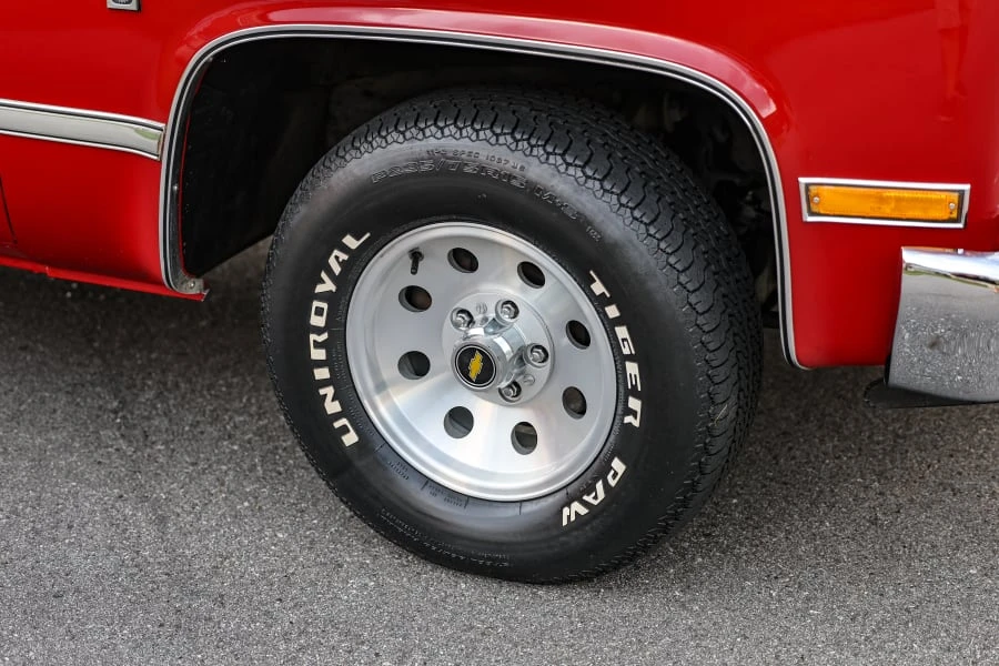 1987 Chevrolet C/K 3rd Gen - Image 14 of 31