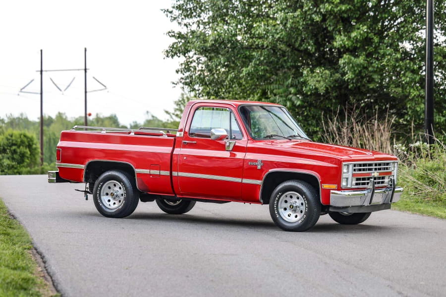 1987 Chevrolet C/K 3rd Gen - Image 4 of 31
