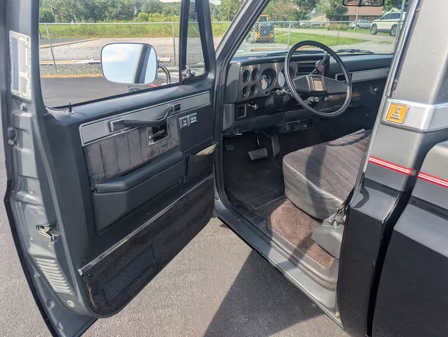 1987 Chevrolet C/K 3rd Gen - Image 9 of 16