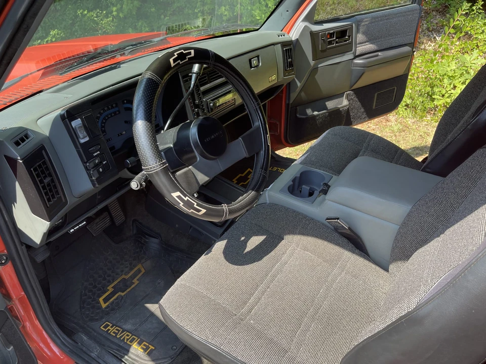 1987 Chevrolet S-10 Blazer 1st Gen - Image 22 of 31