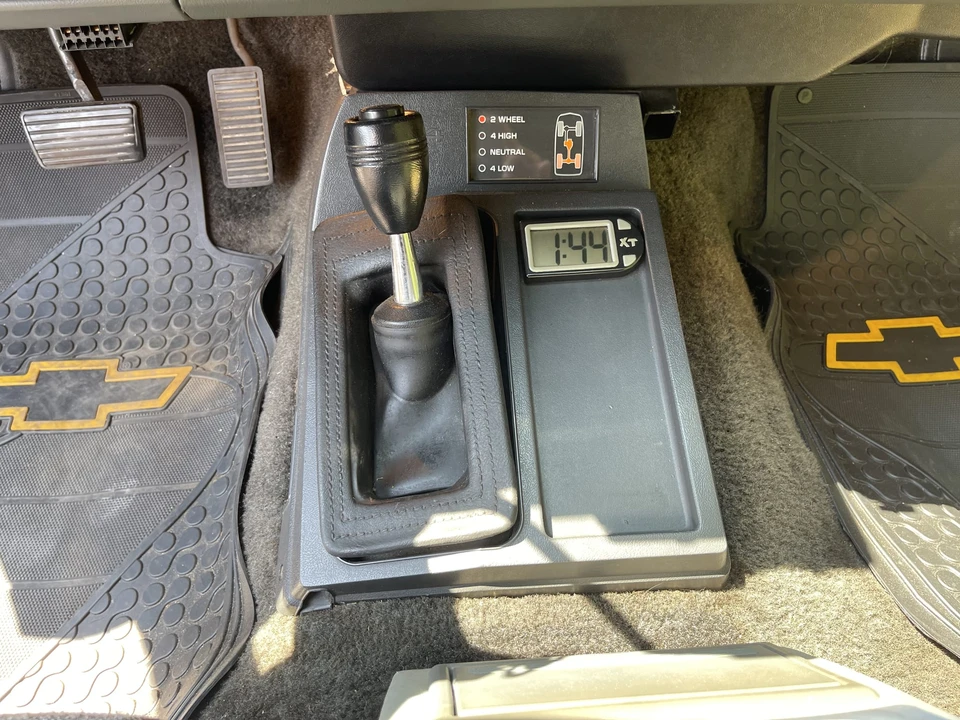 1987 Chevrolet S-10 Blazer 1st Gen - Image 29 of 31