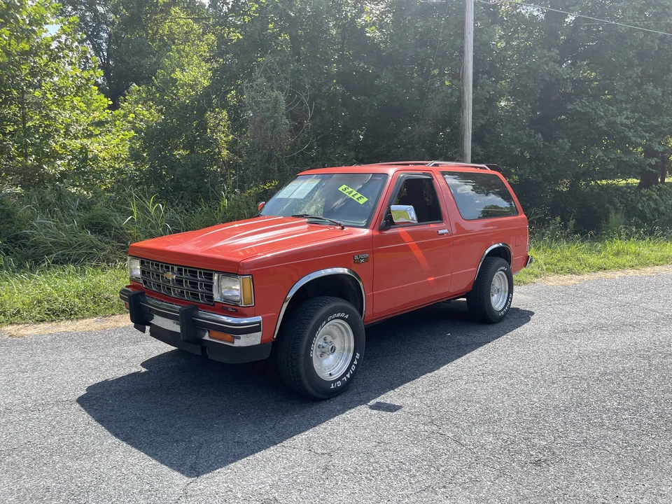1987 Chevrolet S-10 Blazer 1st Gen - Image 11 of 31