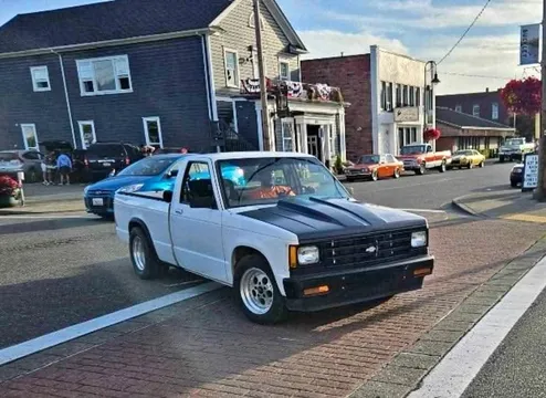 1987 Chevrolet S-10 LS Pickup 2D 6 ft