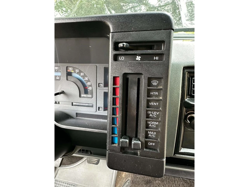1987 Chevrolet S-10 - Image 19 of 23