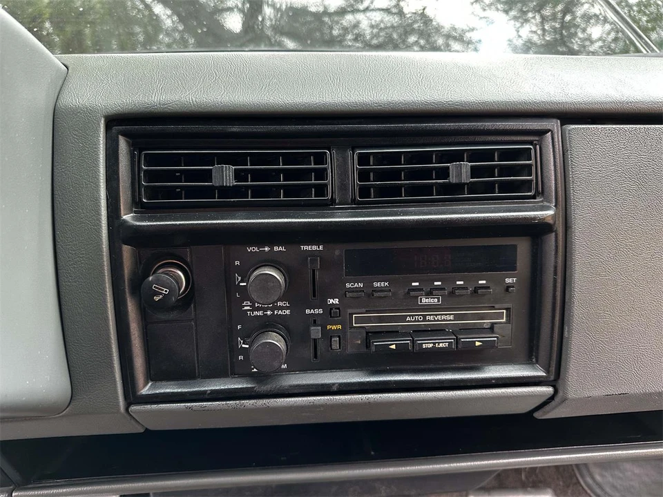 1987 Chevrolet S-10 - Image 20 of 23