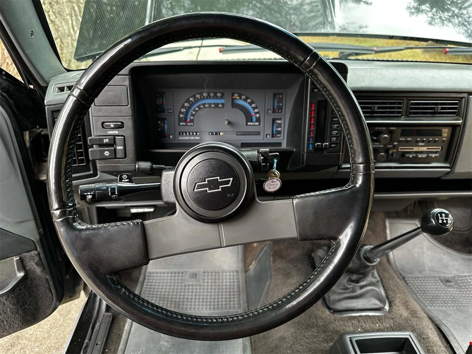1987 Chevrolet S-10 - Image 16 of 23