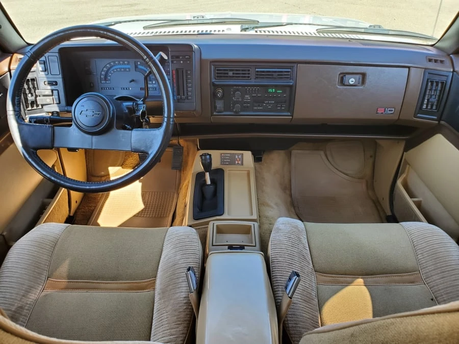 1987 Chevrolet S-10 Blazer 1st Gen - Image 4 of 10