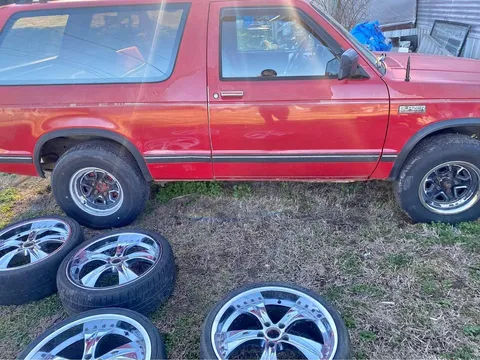 1987 Chevrolet S10 Blazer Sport Utility 2D