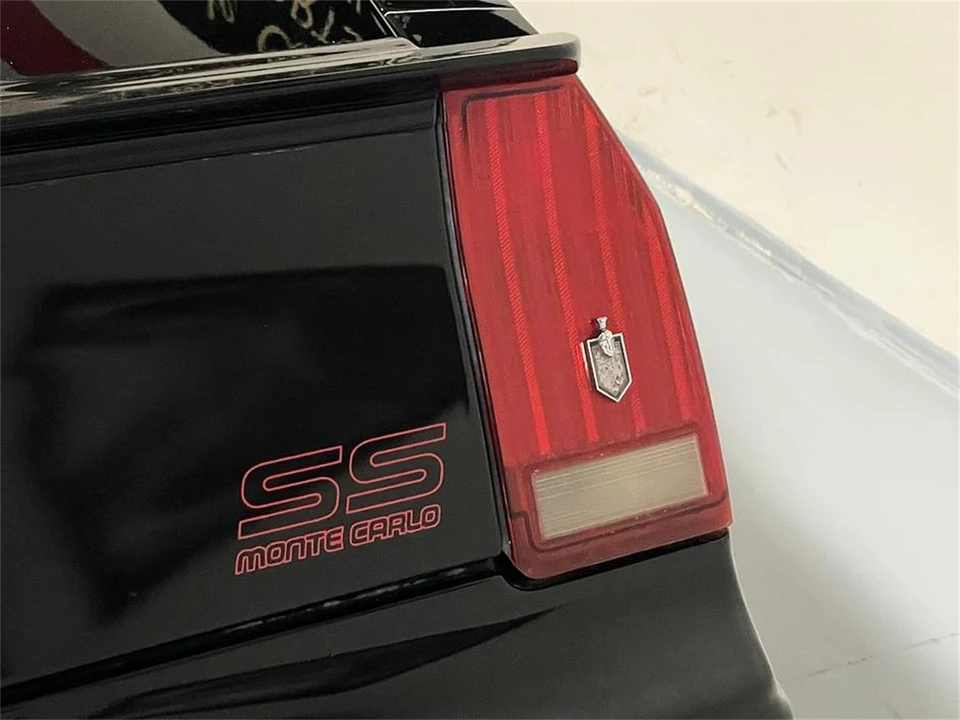 1987 Chevrolet SS - Image 18 of 31