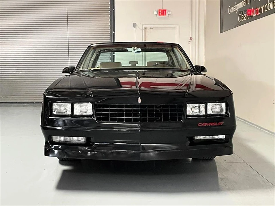 1987 Chevrolet SS - Image 28 of 31