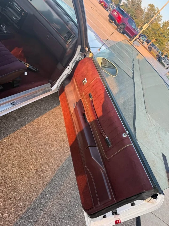 1987 Chevrolet SS - Image 2 of 11
