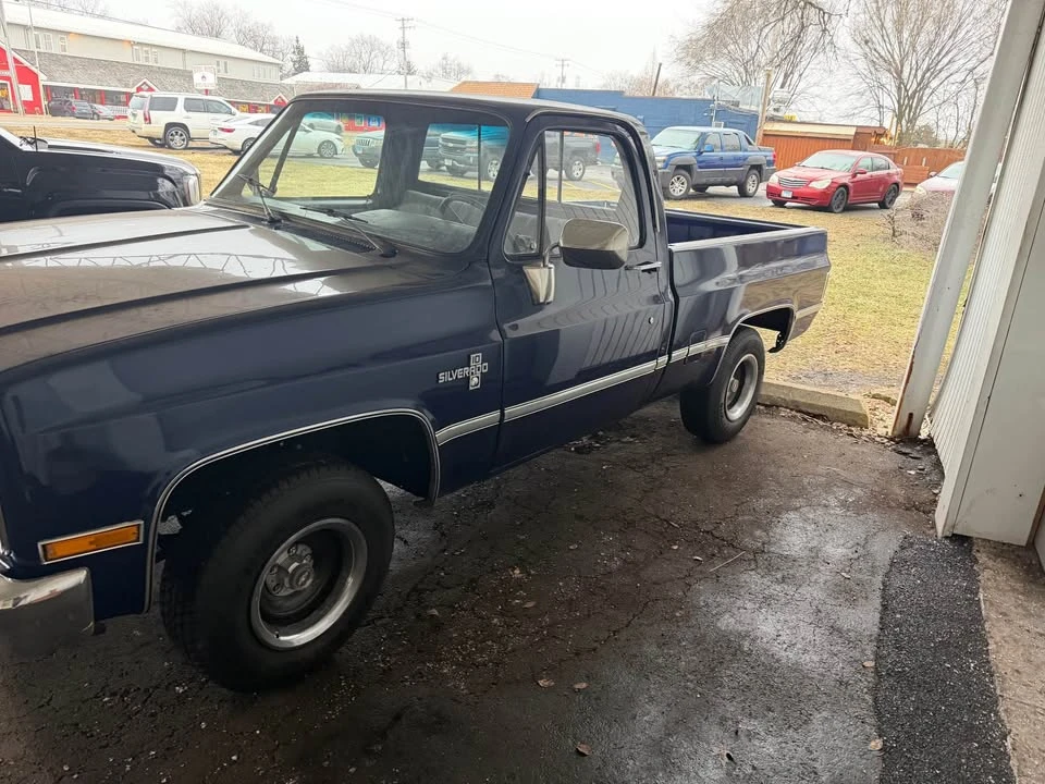 1987 Chevrolet Silverado - Image 8 of 12