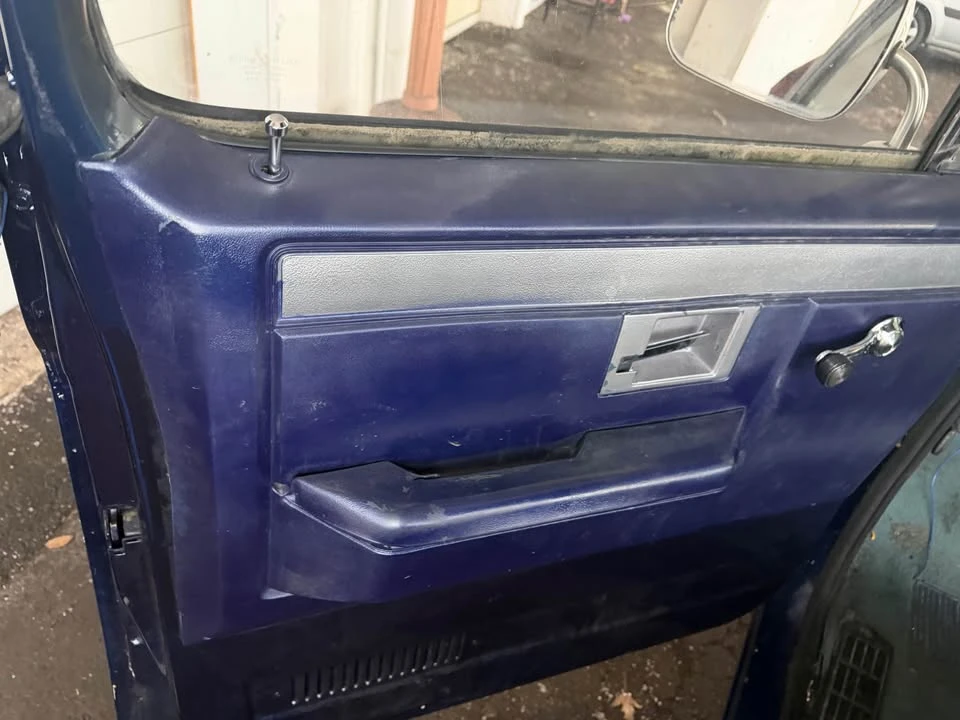 1987 Chevrolet Silverado - Image 5 of 12