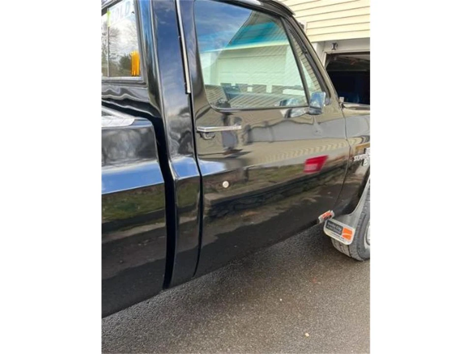 1987 Chevrolet C/K 3rd Gen - Image 3 of 17