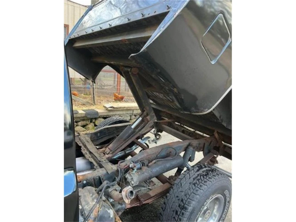 1987 Chevrolet C/K 3rd Gen - Image 13 of 17