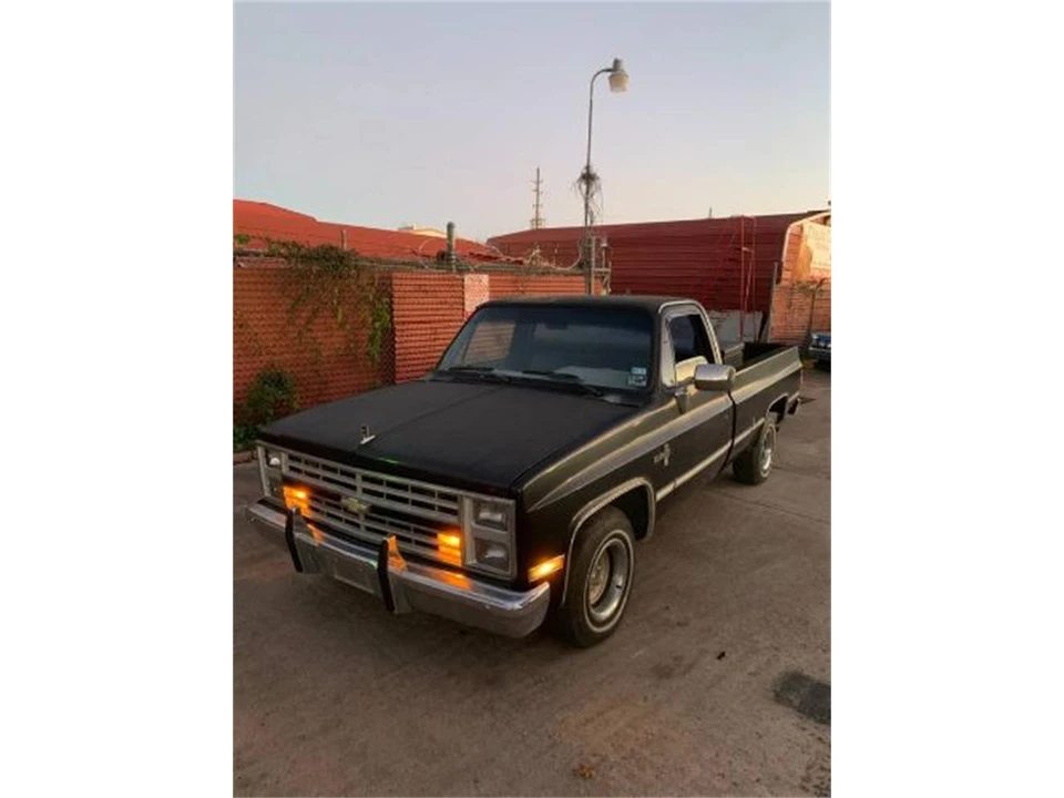 1987 Chevrolet C/K 3rd Gen - Image 18 of 19
