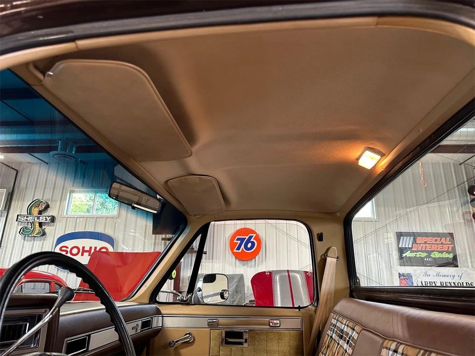 1987 Chevrolet Silverado - Image 12 of 31