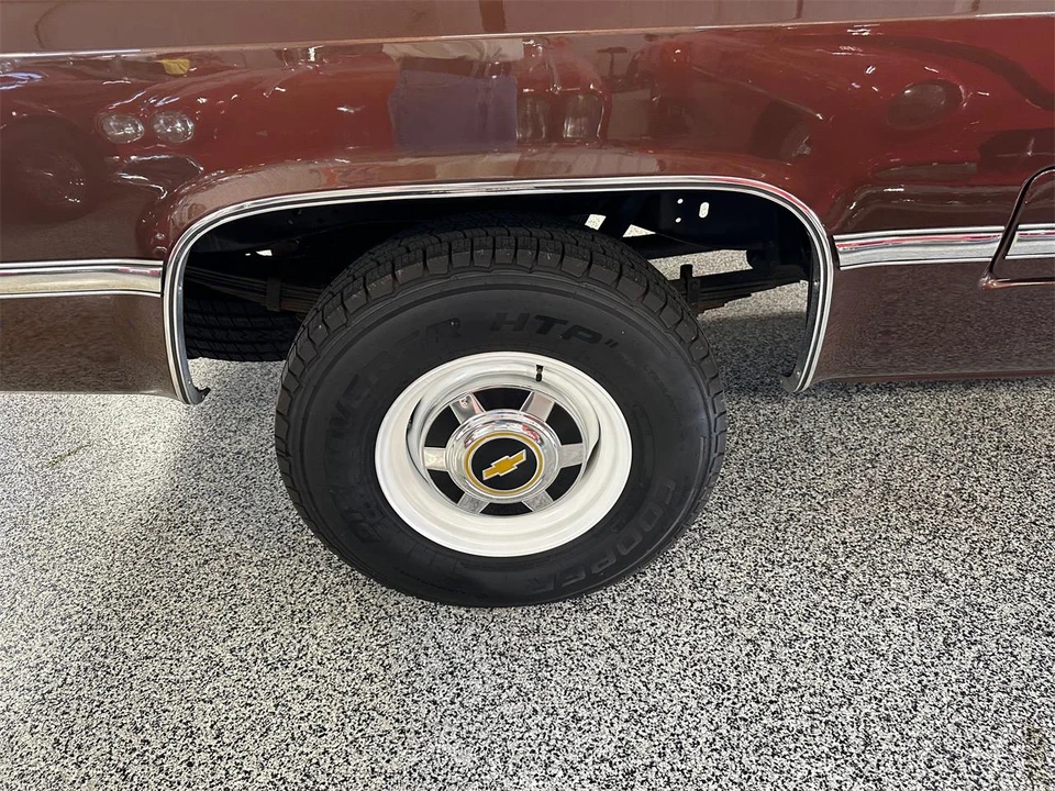 1987 Chevrolet Silverado - Image 31 of 31