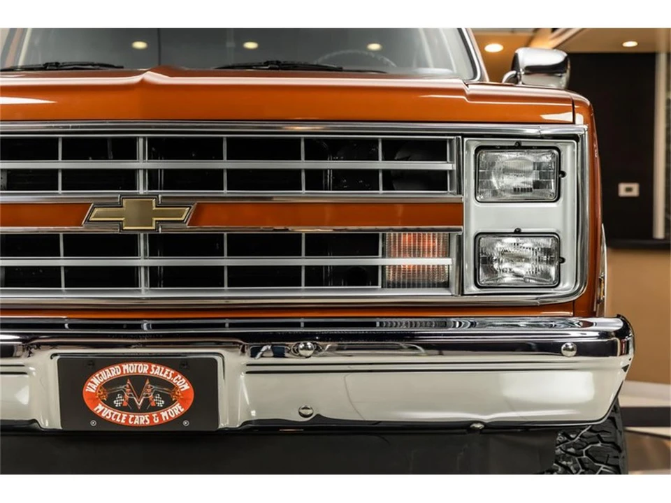 1987 Chevrolet Silverado - Image 26 of 31