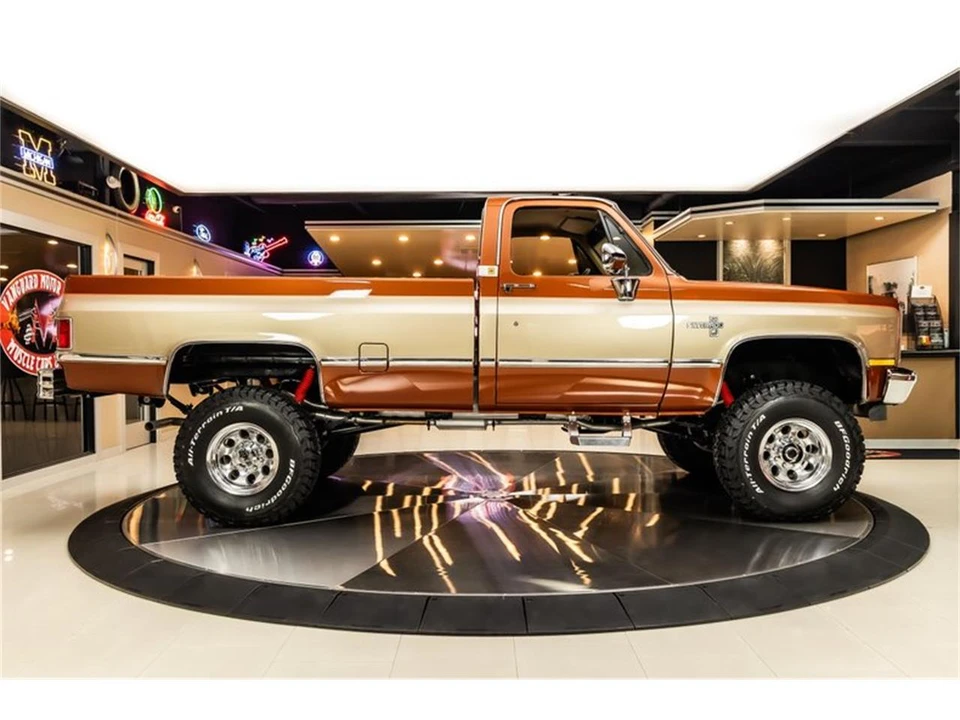 1987 Chevrolet Silverado - Image 11 of 31