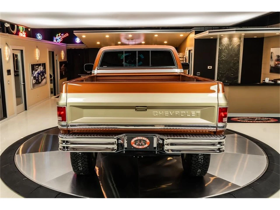 1987 Chevrolet Silverado - Image 13 of 31