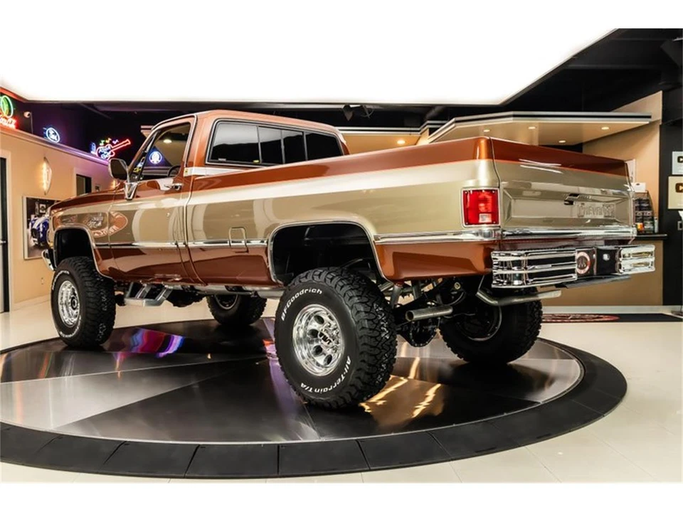 1987 Chevrolet Silverado - Image 14 of 31