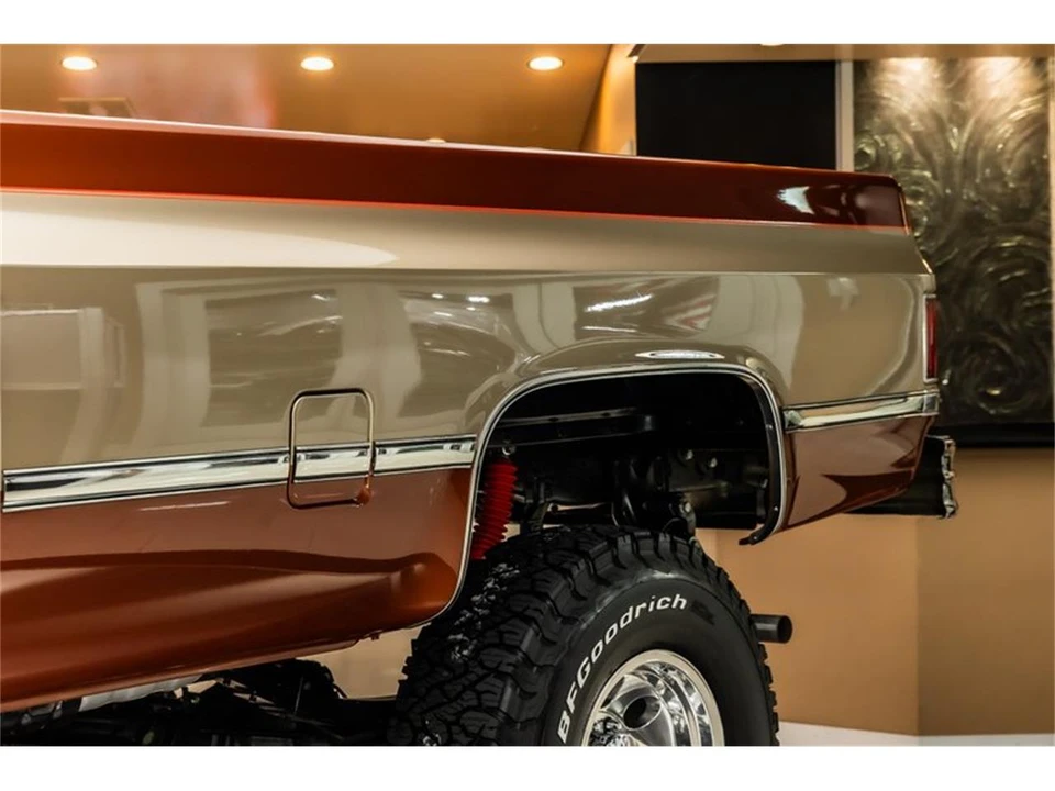 1987 Chevrolet Silverado - Image 29 of 31