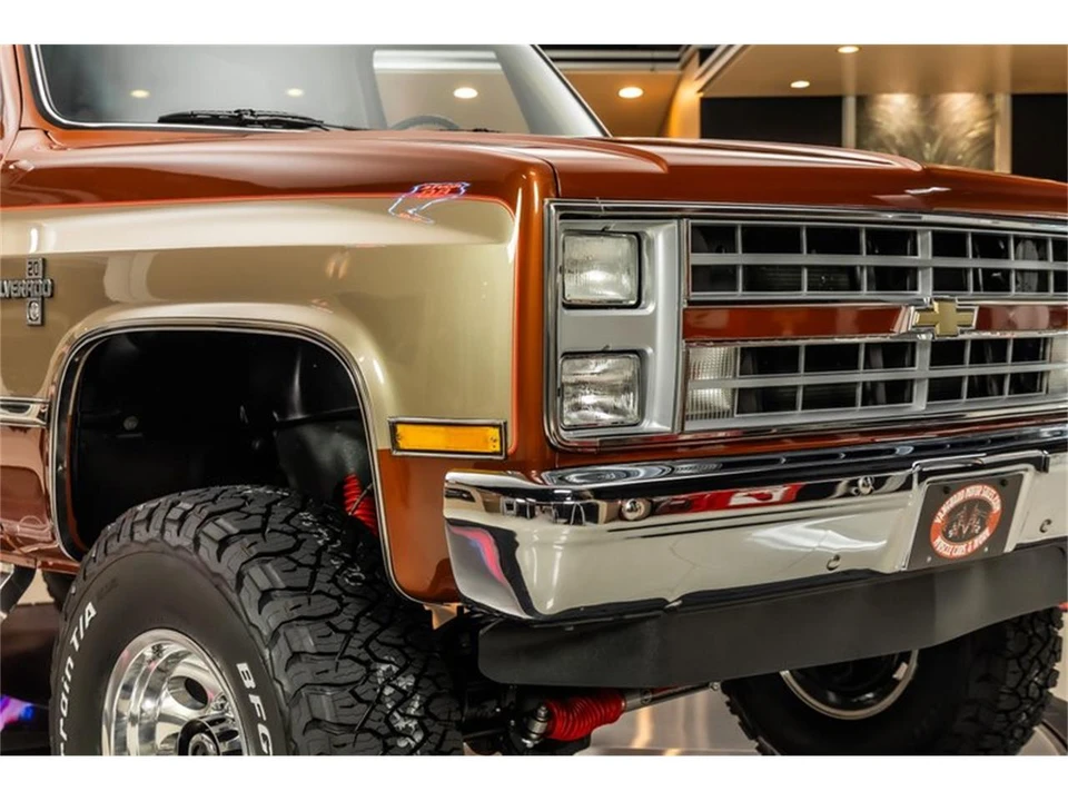 1987 Chevrolet Silverado - Image 19 of 31