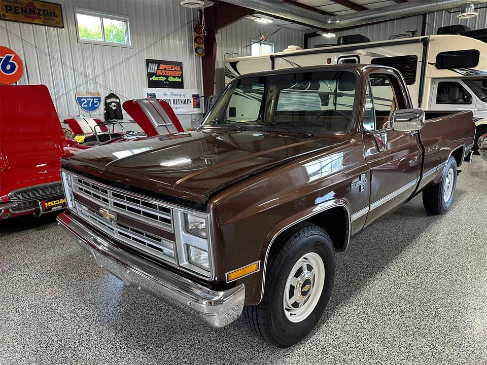 1987 Chevrolet C/K 3rd Gen - Image 9 of 29