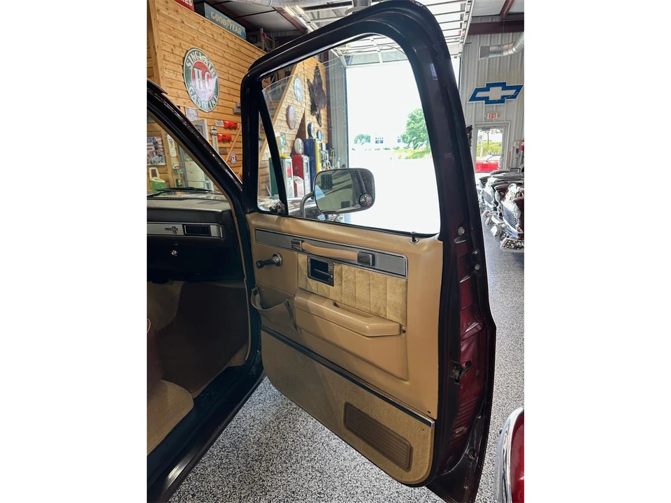 1987 Chevrolet C/K 3rd Gen - Image 23 of 29