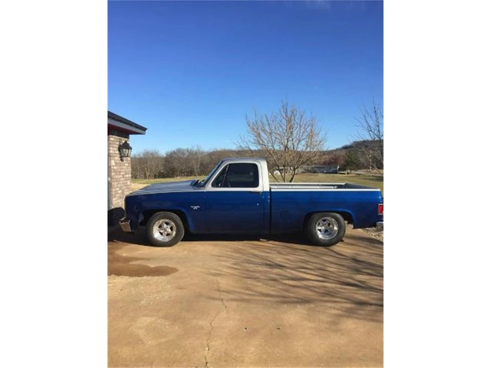 1987 Chevrolet Silverado - Image 5 of 24