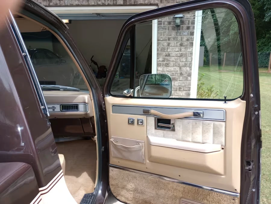1987 Chevrolet Silverado - Image 9 of 22