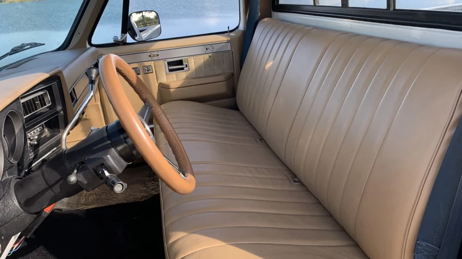 1987 Chevrolet C/K 3rd Gen - Image 4 of 30